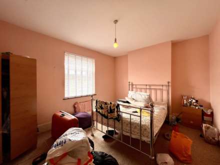 St Albans Road, Seven Kings, IG3, Image 10