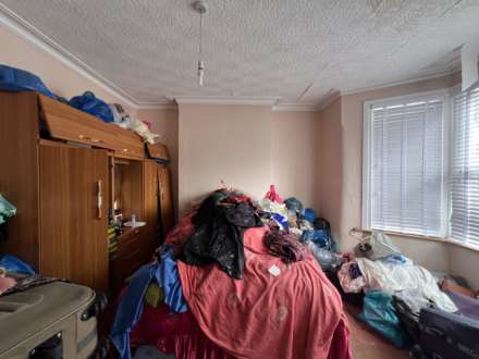 St Albans Road, Seven Kings, IG3, Image 12