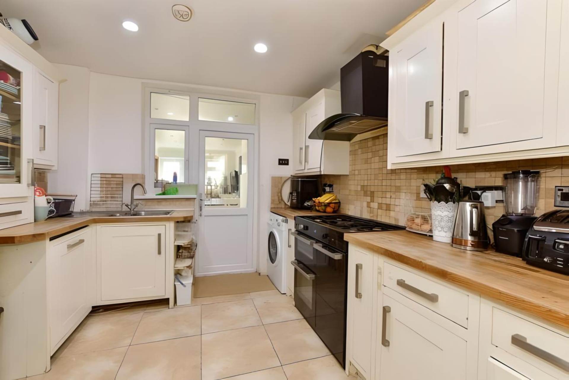 Chase Lane, Barkingside, IG6 1BH, Image 5