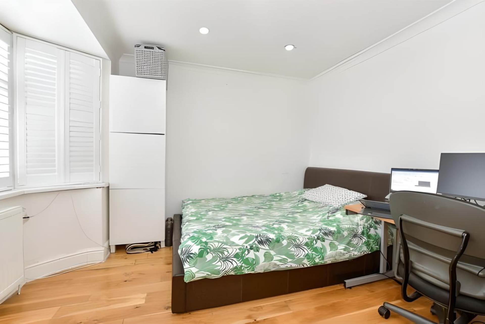 Chase Lane, Barkingside, IG6 1BH, Image 8