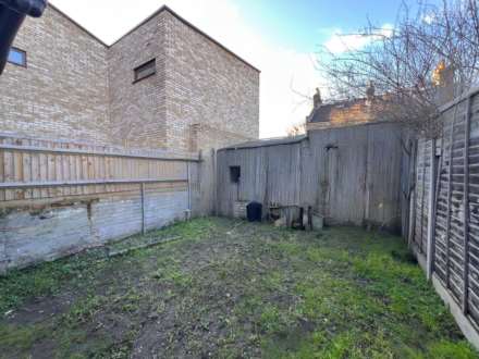 Michigan Avenue, London, E12 5JD, Image 12