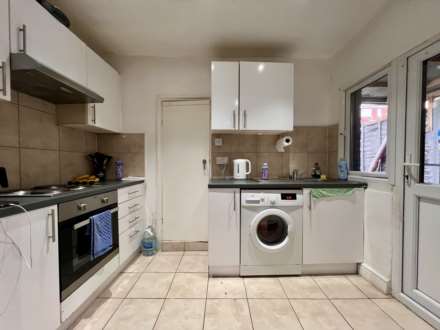 Michigan Avenue, London, E12 5JD, Image 4