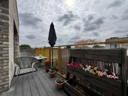 Albion House, East Ham, E6 1EF, Image 11