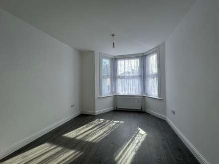 Grosvenor Road, Ilford, IG1, Image 2