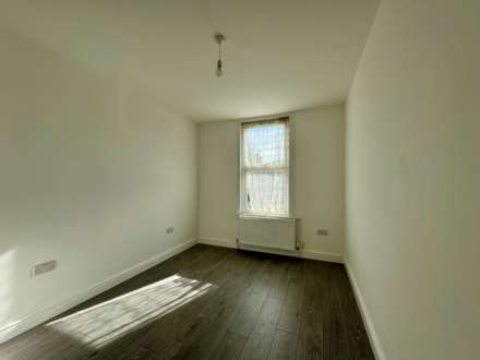 Grosvenor Road, Ilford, IG1, Image 5