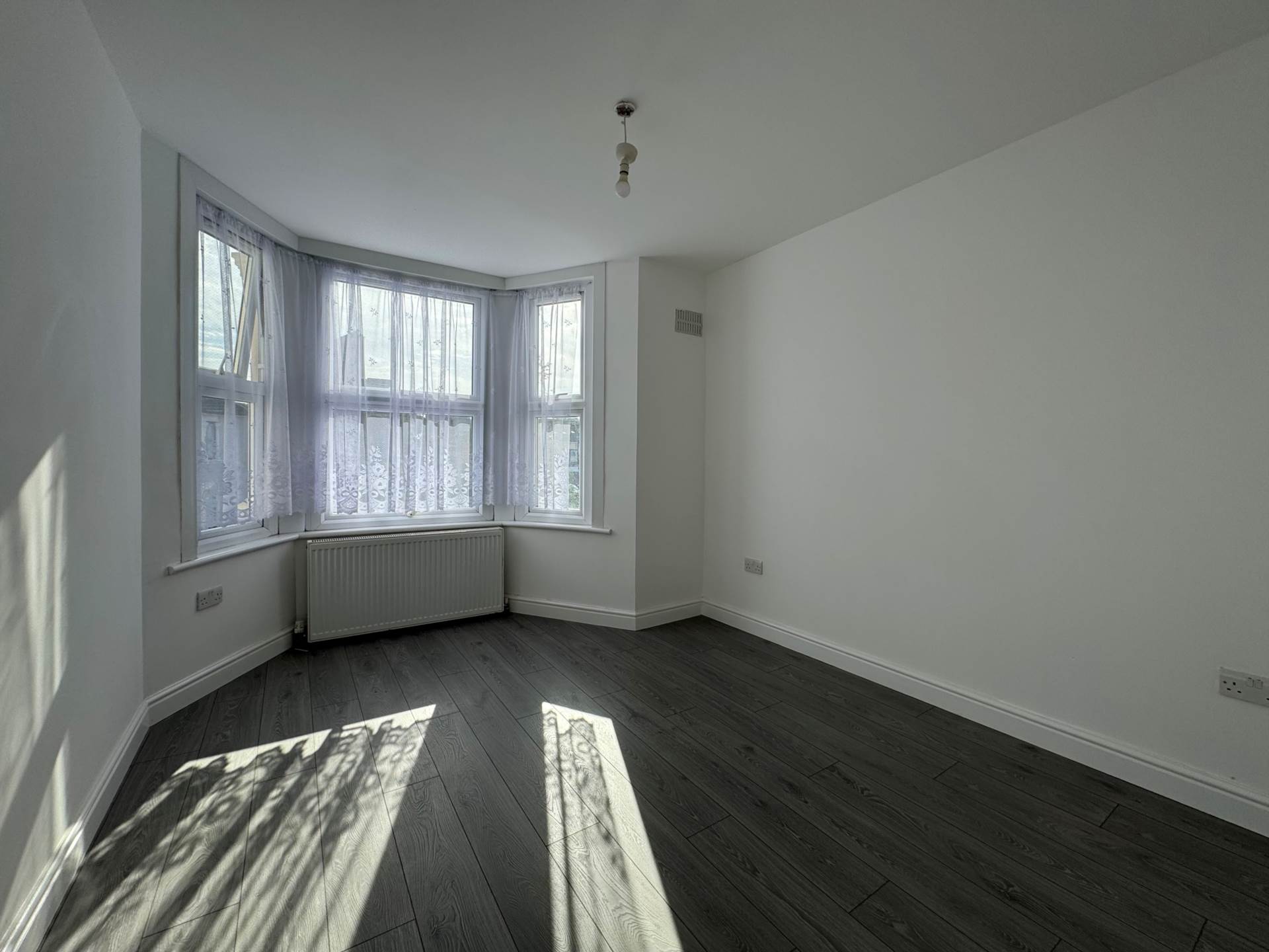 Grosvenor Road, Ilford, IG1, Image 2