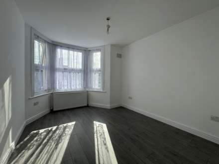 Grosvenor Road, Ilford, IG1, Image 2