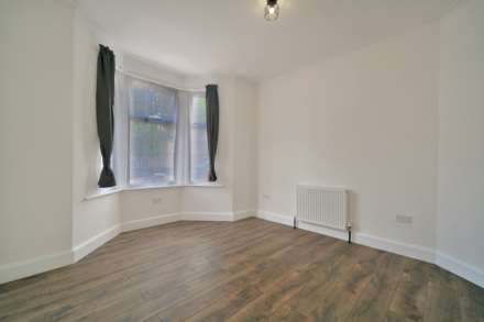 Frinton Road, East Ham, E6, Image 3
