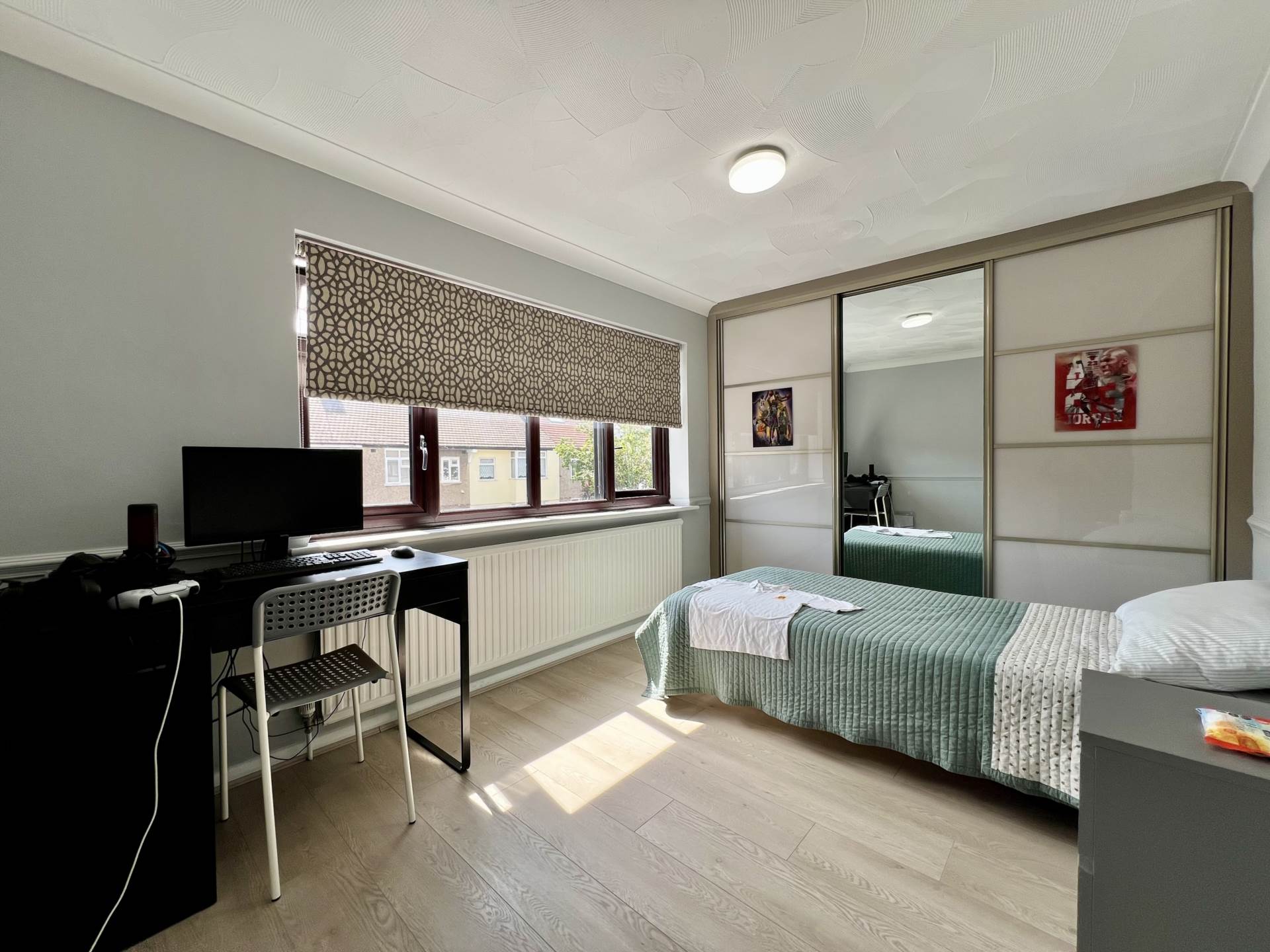 Donald Road, Romford, RM6 5EB, Image 21