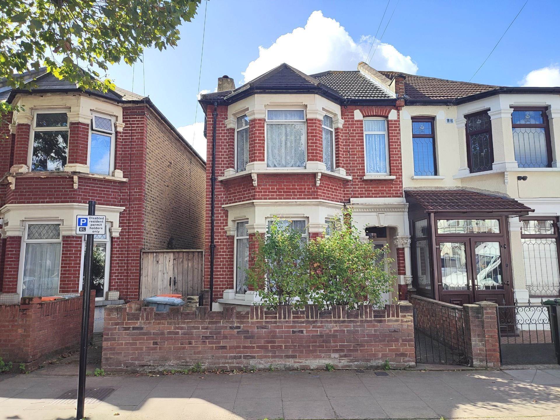 Central Park Road, East Ham, E6 3DY, Image 1