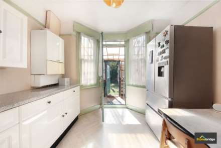 Central Park Road, East Ham, E6 3DY, Image 8
