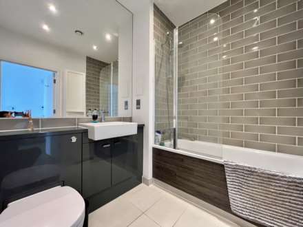 Baillie Apartments, Lockside Way, London, E16 2JQ, Image 5
