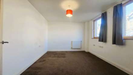 Plashet Grove, East Ham, E6 1BX, Image 6