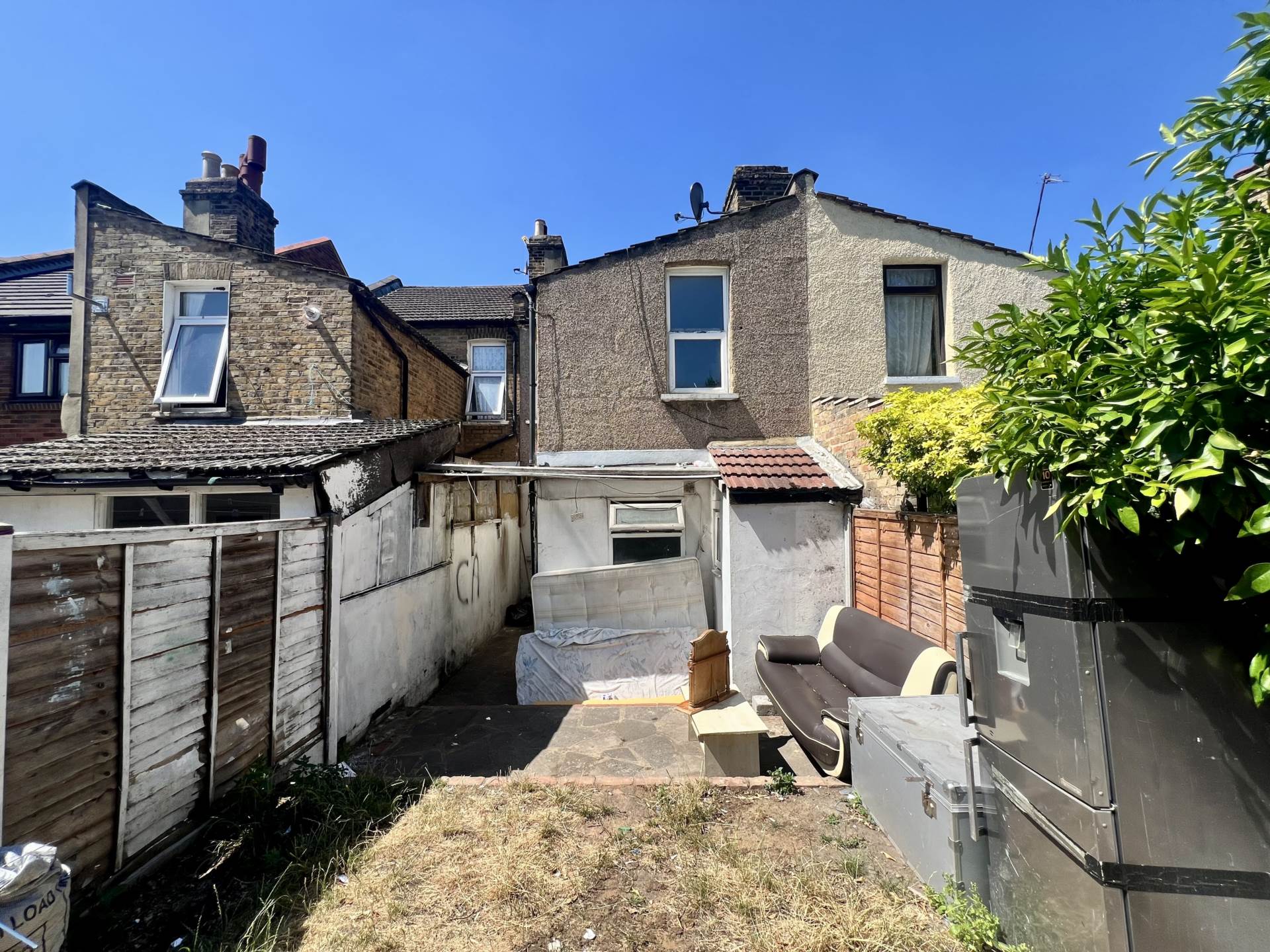 Nine Acres Close, London, E12 6AU, Image 8