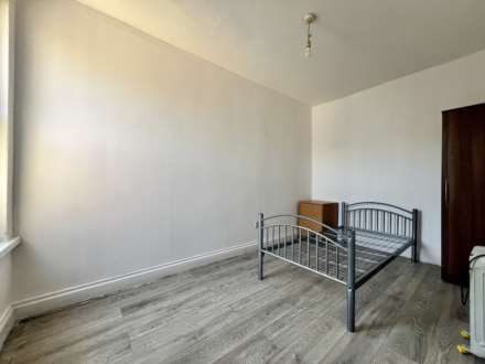 Nine Acres Close, London, E12 6AU, Image 10
