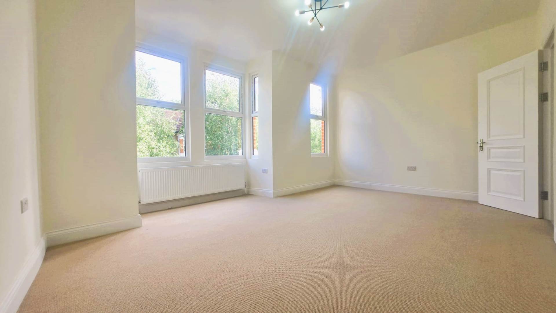 Burghley Road, Leytonstone, E11, Image 14