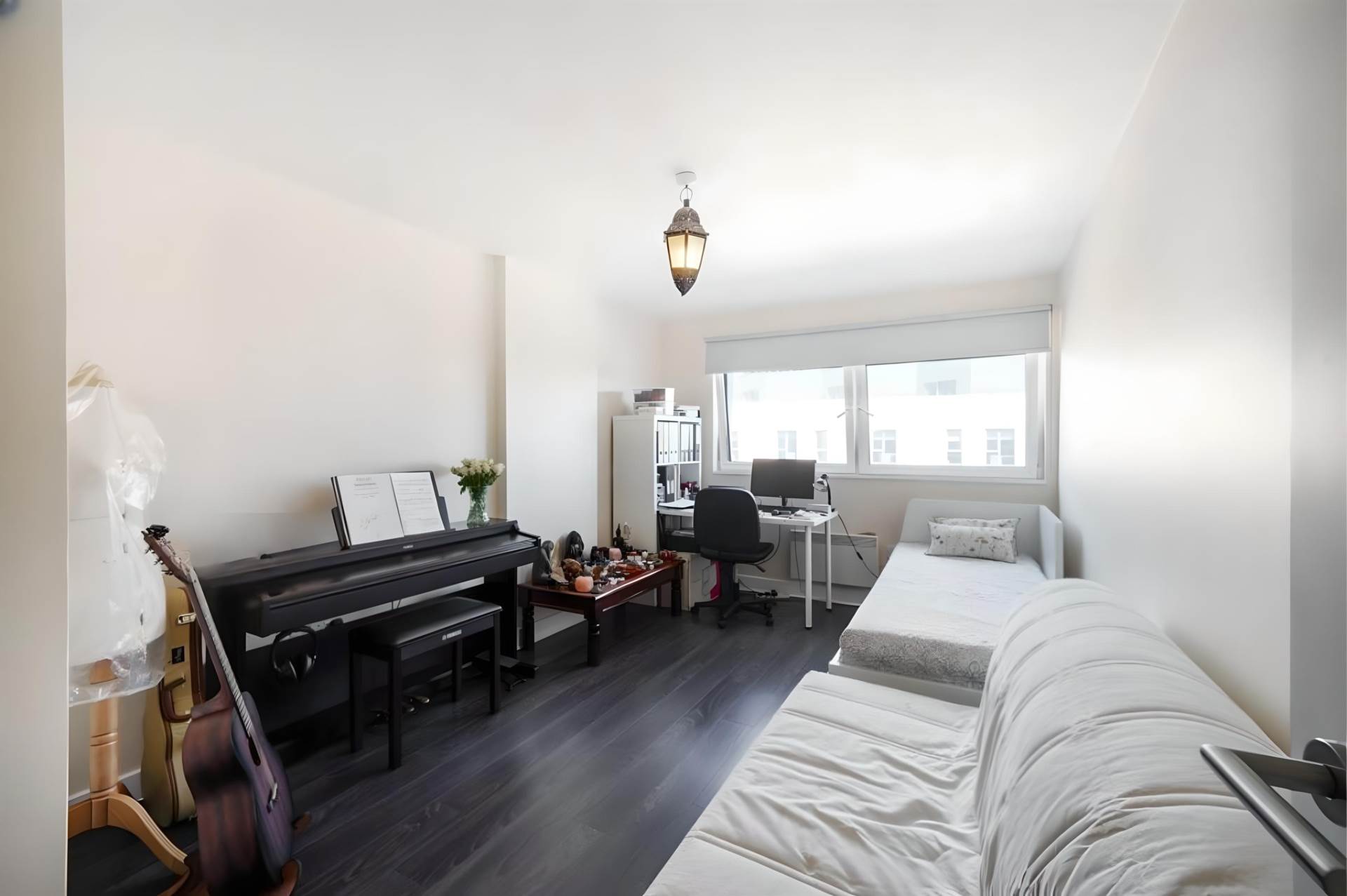 Gallions Road, London, E16, Image 3
