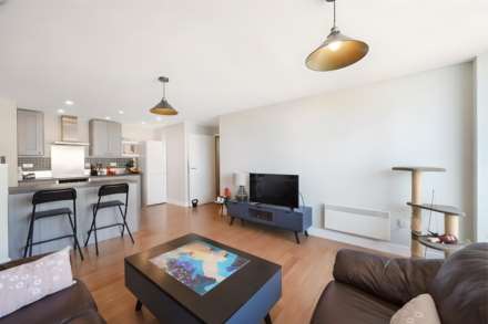 Gallions Road, London, E16, Image 2