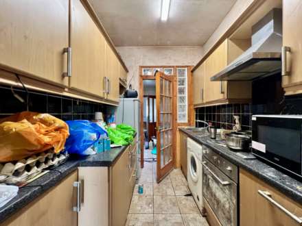 Hampton Road, Ilford, IG1 1PL, Image 7