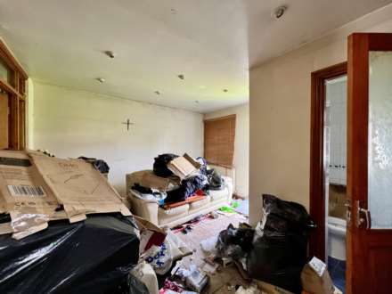 Hampton Road, Ilford, IG1 1PL, Image 8