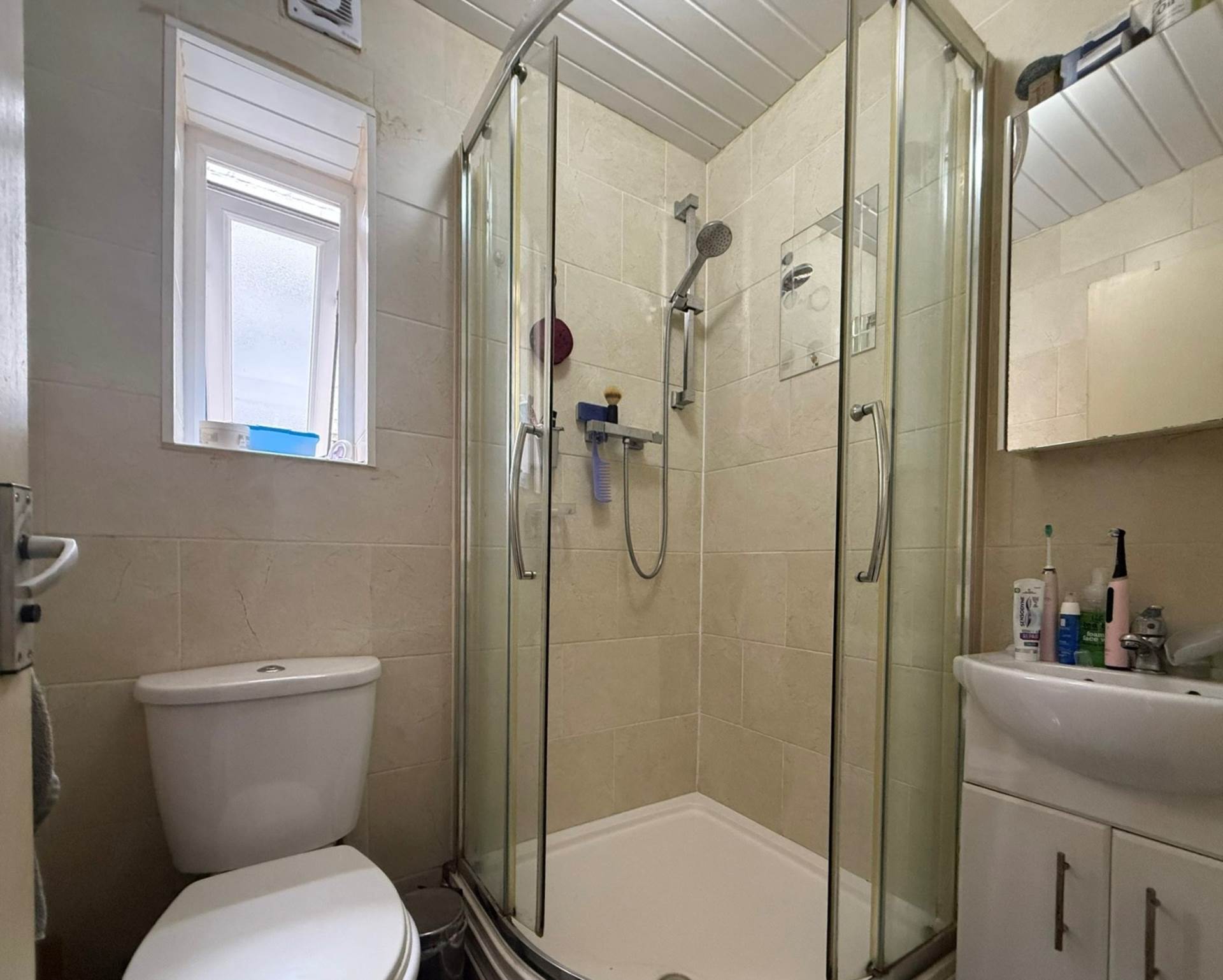 Leslie Road, Leytonstone, E11, Image 3
