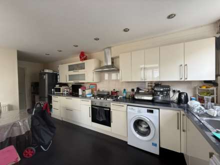 Leslie Road, Leytonstone, E11, Image 2