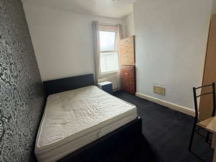 Leslie Road, Leytonstone, E11, Image 4