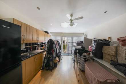 New Road, Chingford, E4, Image 13