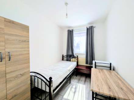 Sixth Avenue, London, E12 5PU, Image 8