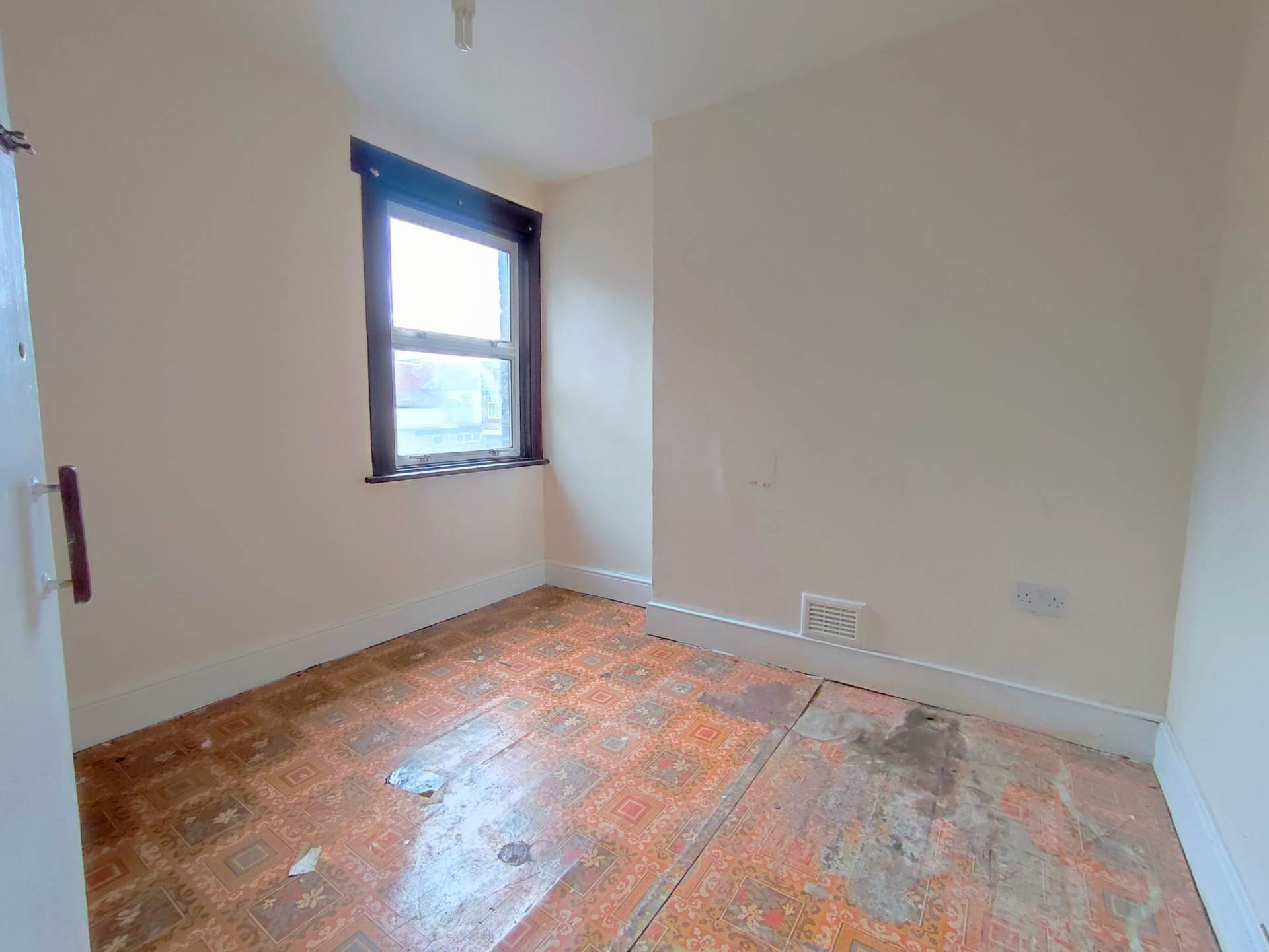 Green Street, Forest Gate, E7 8LL, Image 10