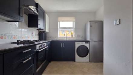 Cowleaze, Beckton, E6 6WX