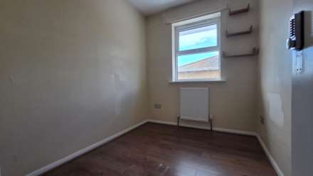 Cowleaze, Beckton, E6 6WX, Image 10