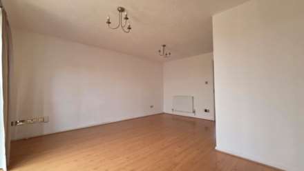 Cowleaze, Beckton, E6 6WX, Image 6