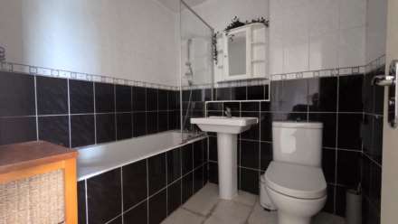 Cowleaze, Beckton, E6 6WX, Image 8