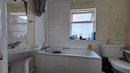 Central Park Road, East Ham, E6, Image 6