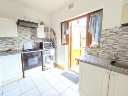 Gainsborough Avenue, Manor Park, E12 6JL, Image 4