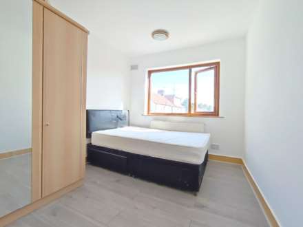 Gainsborough Avenue, Manor Park, E12 6JL, Image 6