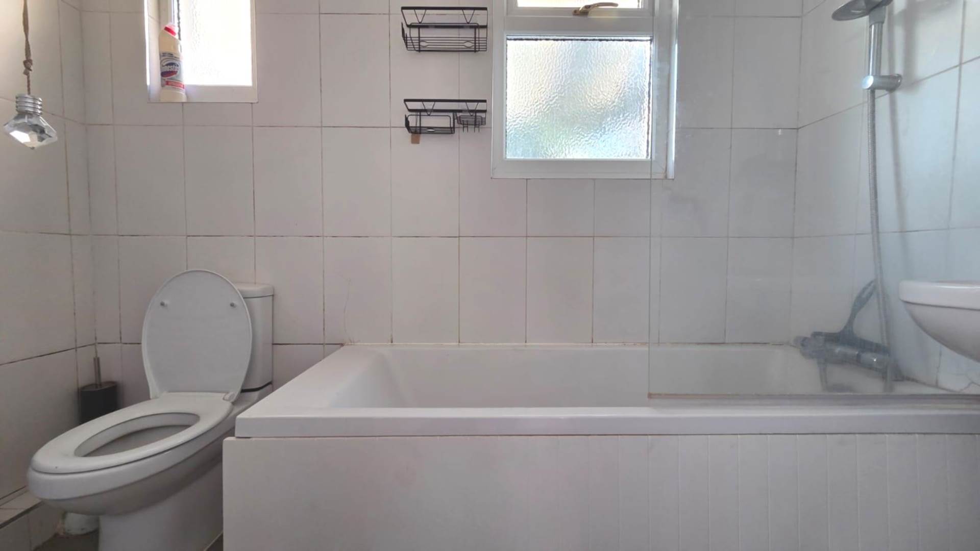 Haldane Road, East Ham, E6 3JL, Image 23