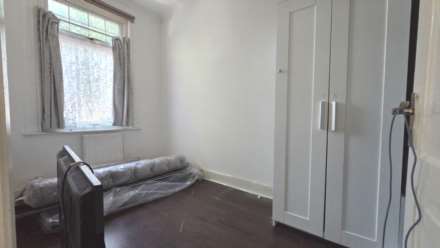 Haldane Road, East Ham, E6 3JL, Image 9