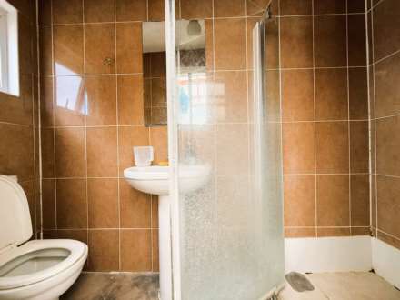 Sibley Grove, Manor Park, E12, Image 7