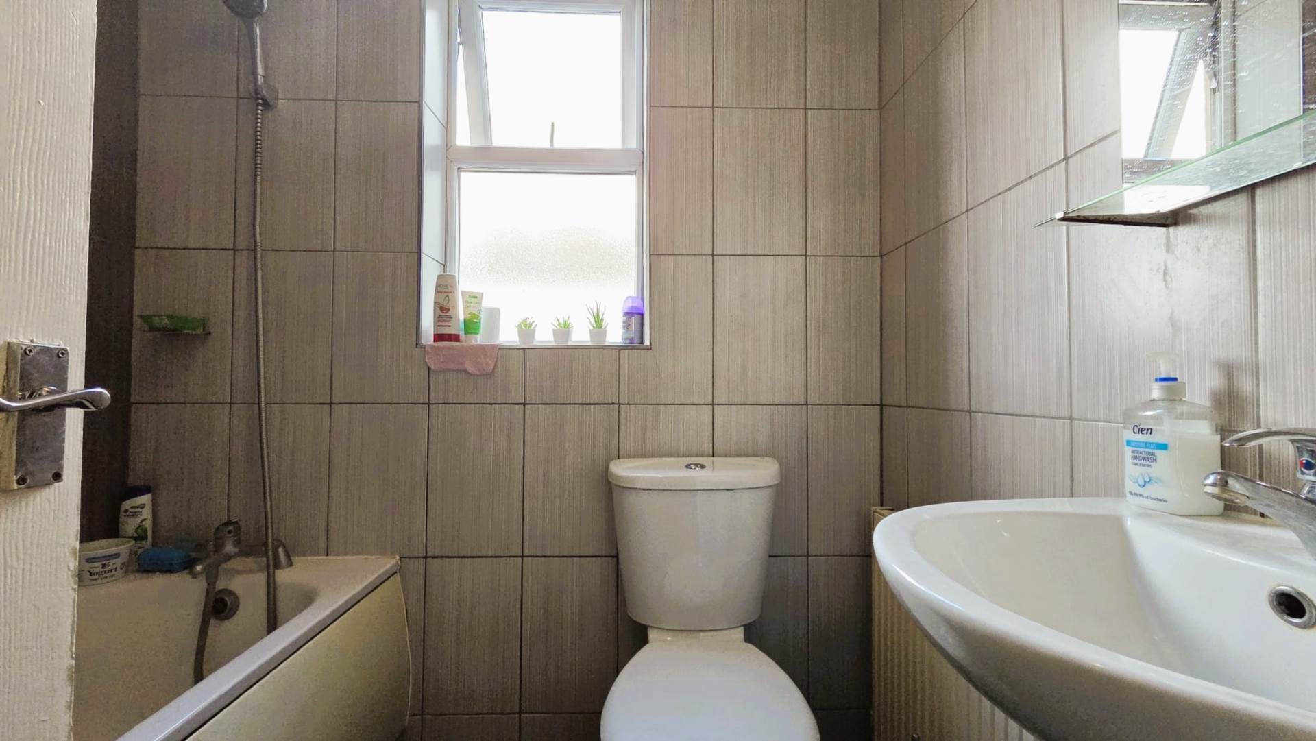 Spencer Road, London, E6 1HH, Image 10