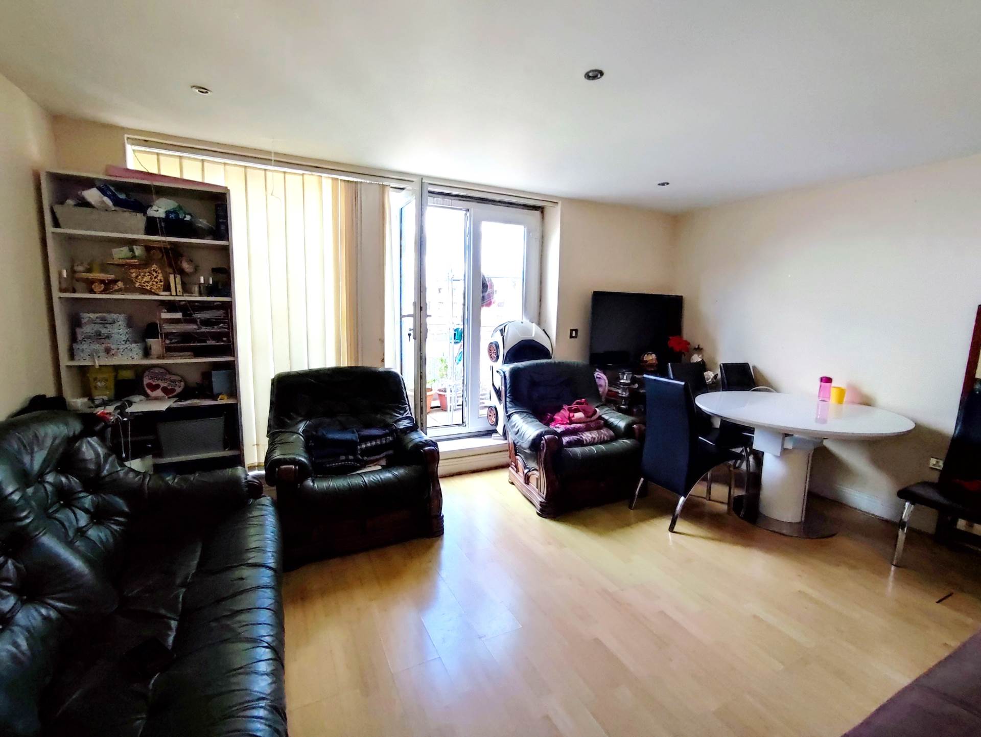 Wards Wharf Approach, London, E16, Image 3