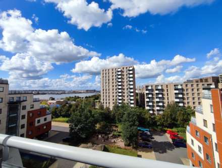 Wards Wharf Approach, London, E16, Image 4