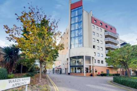 Wards Wharf Approach, London, E16, Image 9