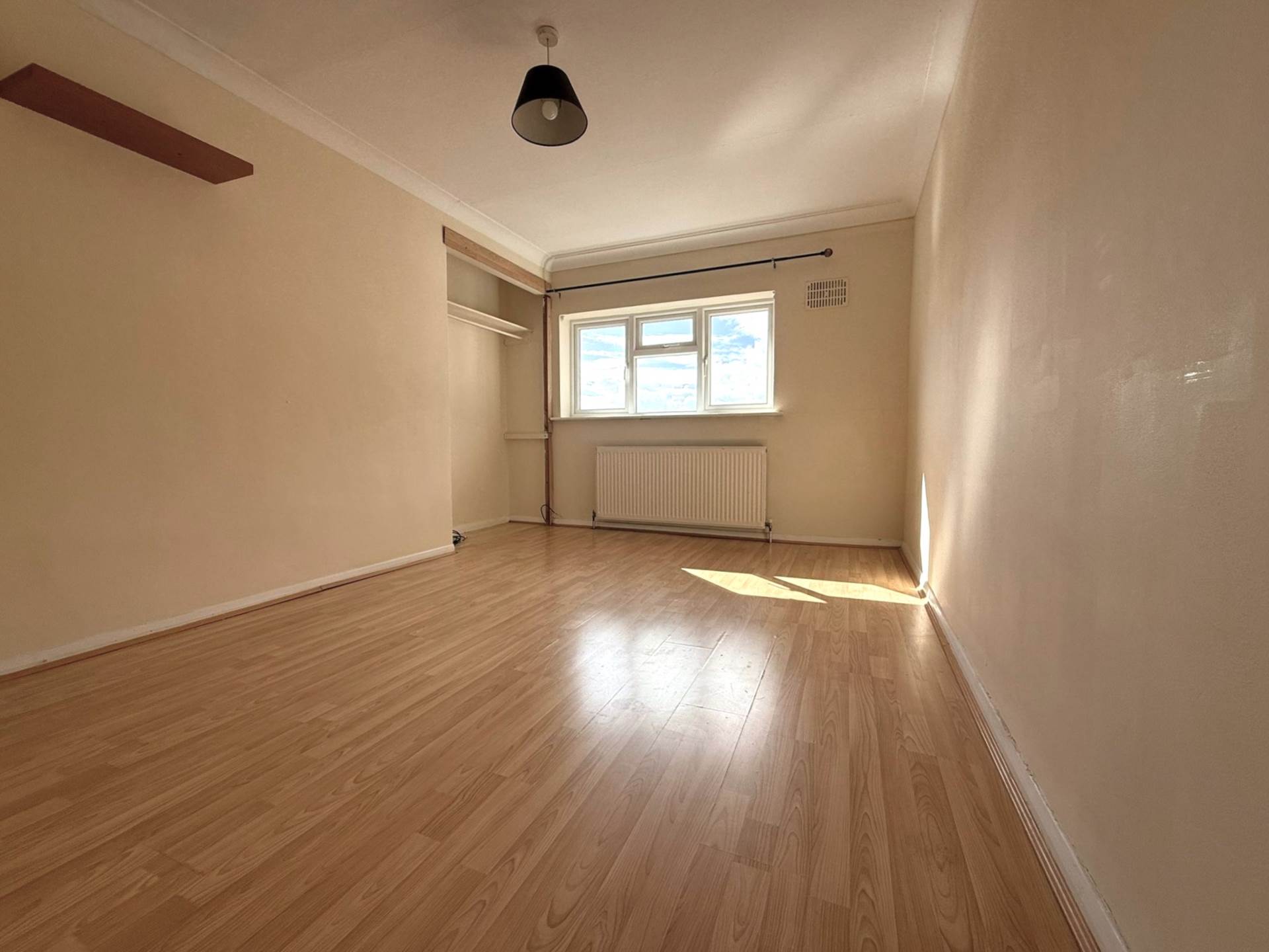 Jenningham Drive, Grays, RM16, Image 5