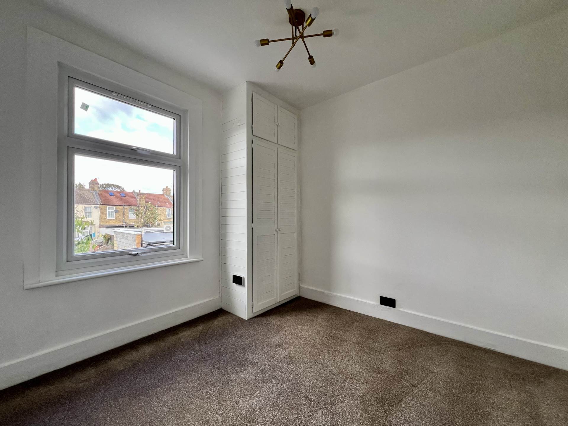 Henley Road, Ilford, IG1, Image 10