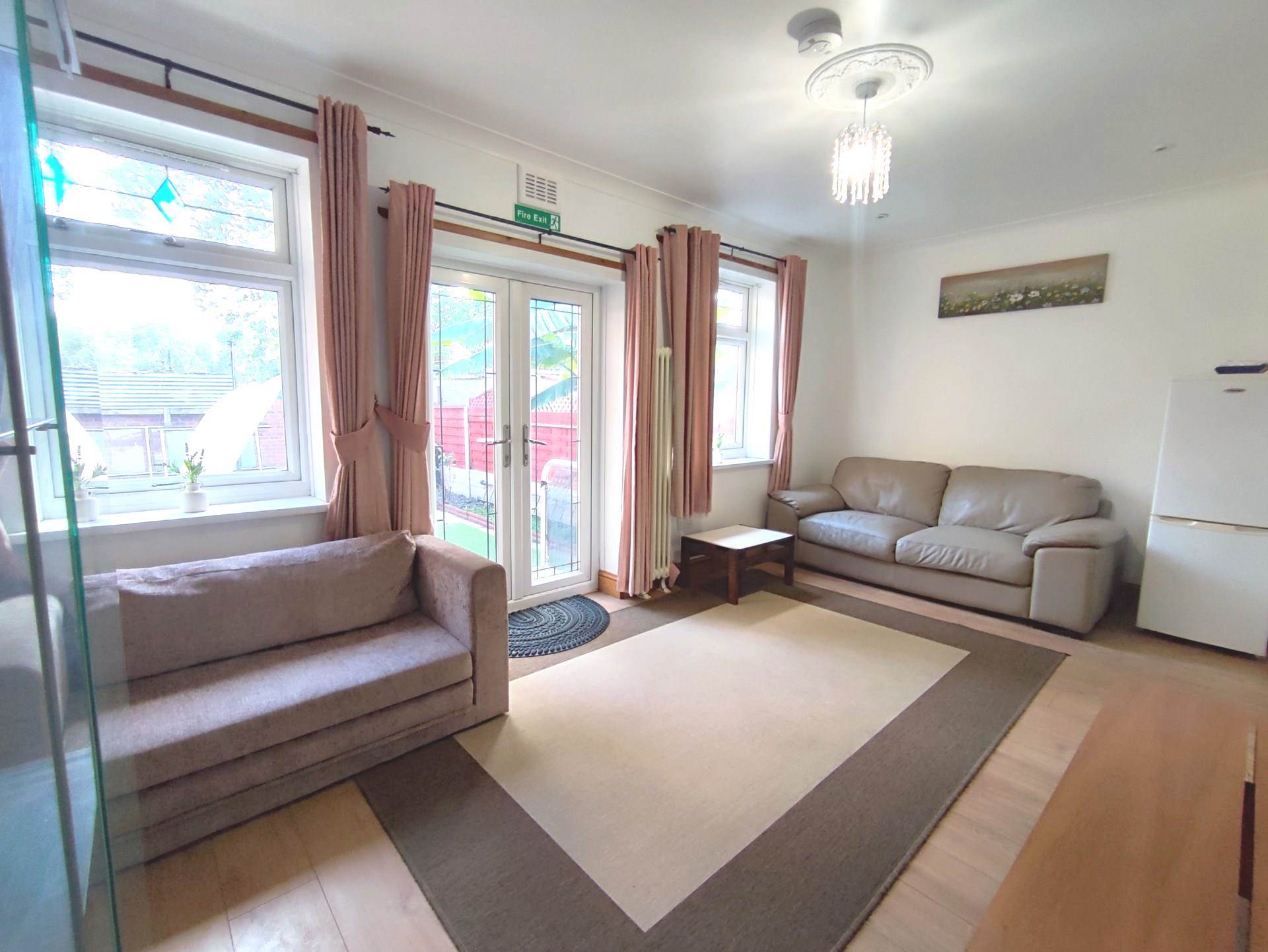 Kempton Road, East Ham, E6 2PB, Image 7