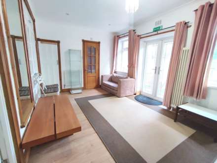Kempton Road, East Ham, E6 2PB, Image 5