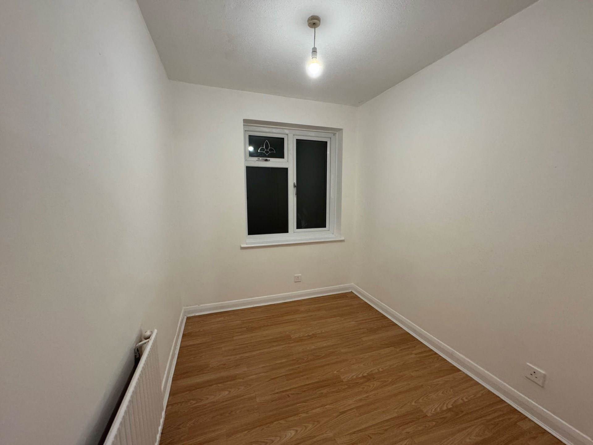 Chafford Walk, Rainham, RM13, Image 7