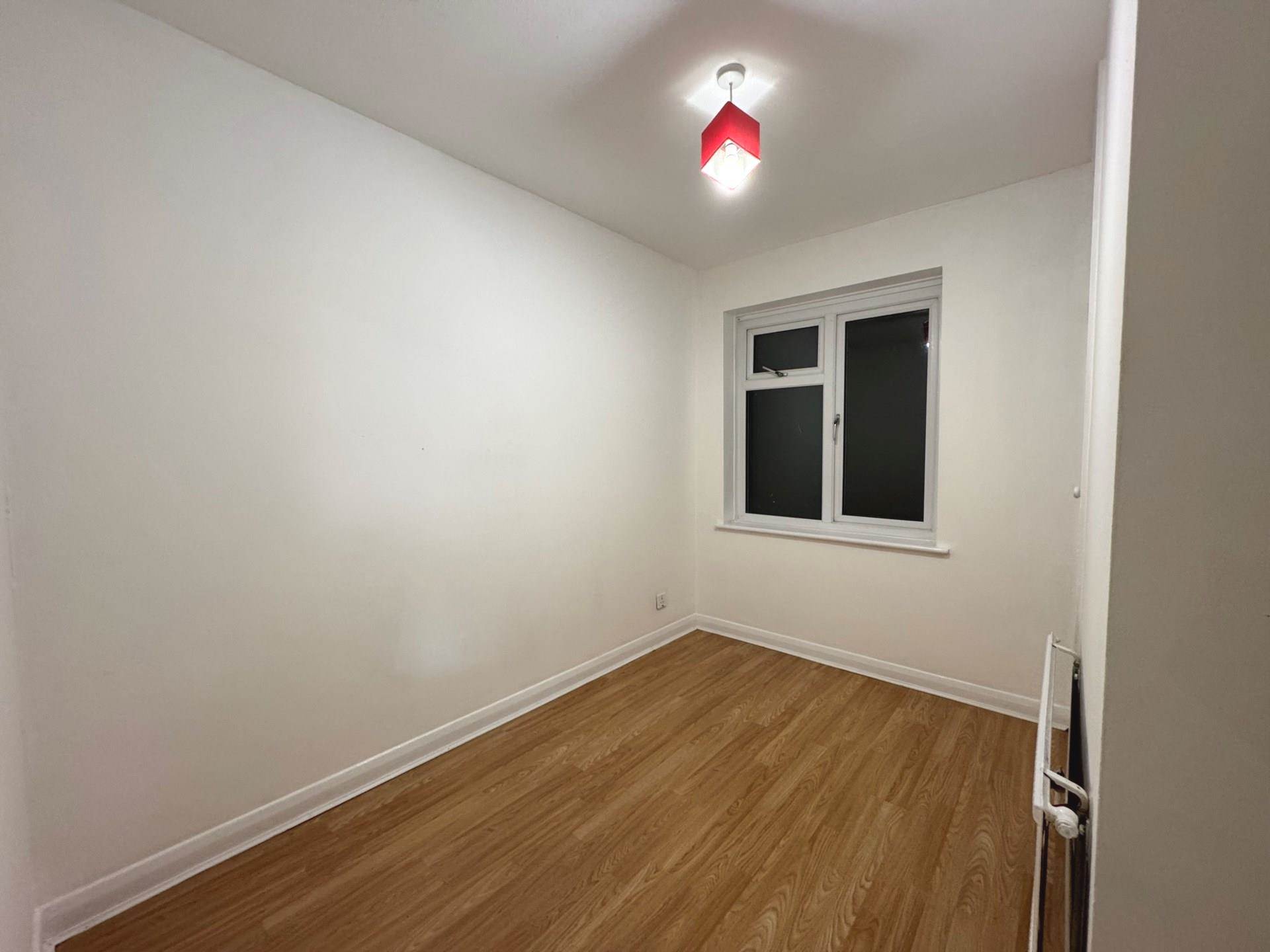 Chafford Walk, Rainham, RM13, Image 9